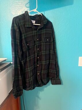 Old Navy Black and Dark Green Plaid Flannel Shirt